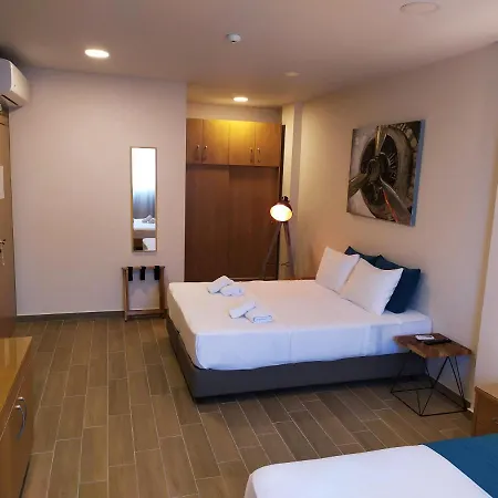 סלוניקי La Place De La Gare Suites - New Subway Station מראה חיצוני תמונה