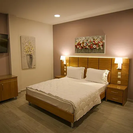 סלוניקי La Place De La Gare Suites - New Subway Station מראה חיצוני תמונה